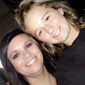 Meet your Posher, Delana